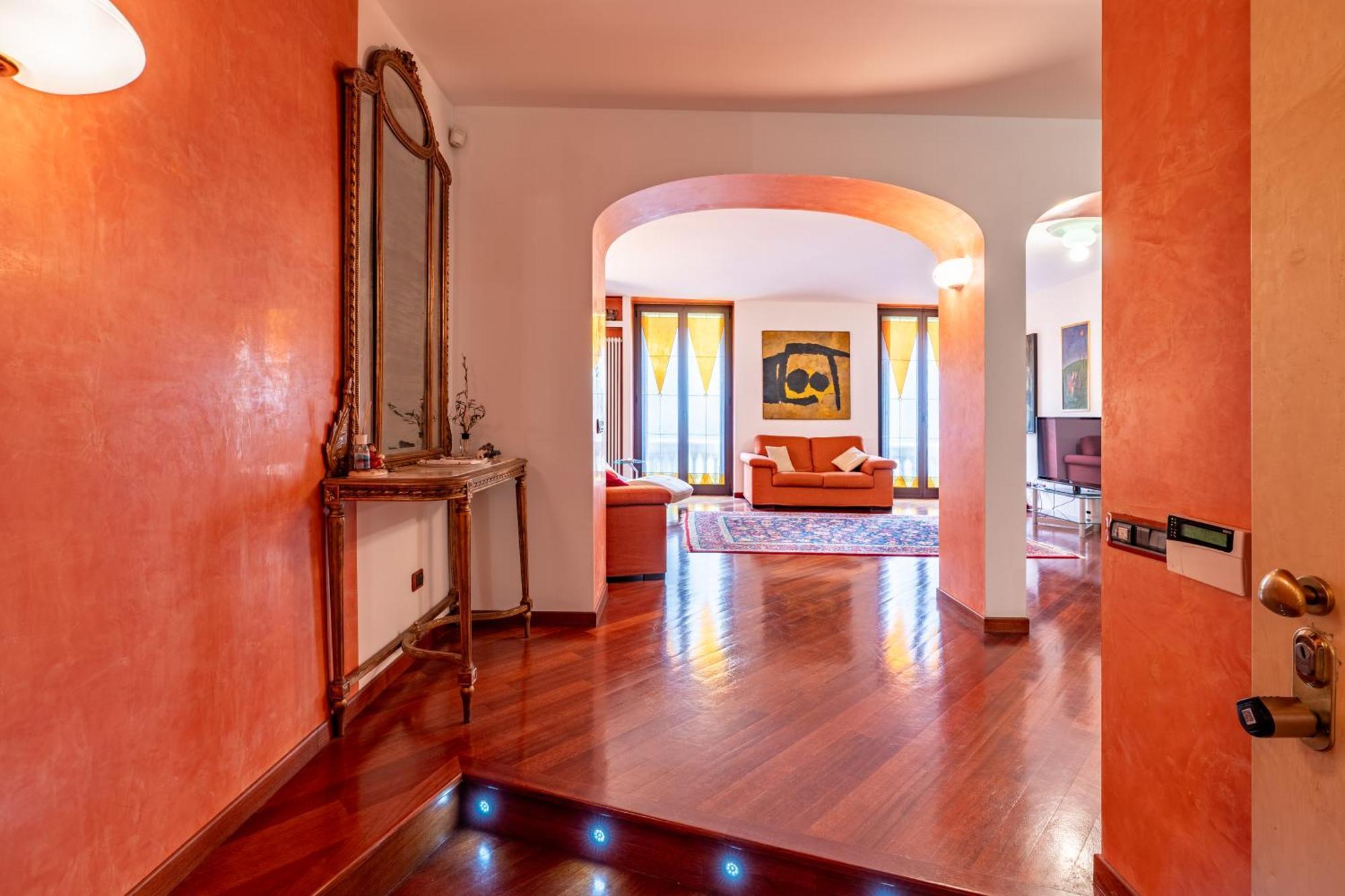 Appartamento Magnifico - Porta Venezia - Wifi Милан Экстерьер фото